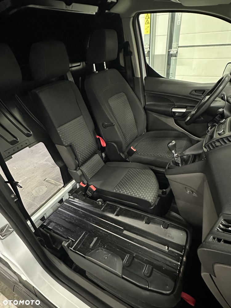 Ford Transit Connect - 20