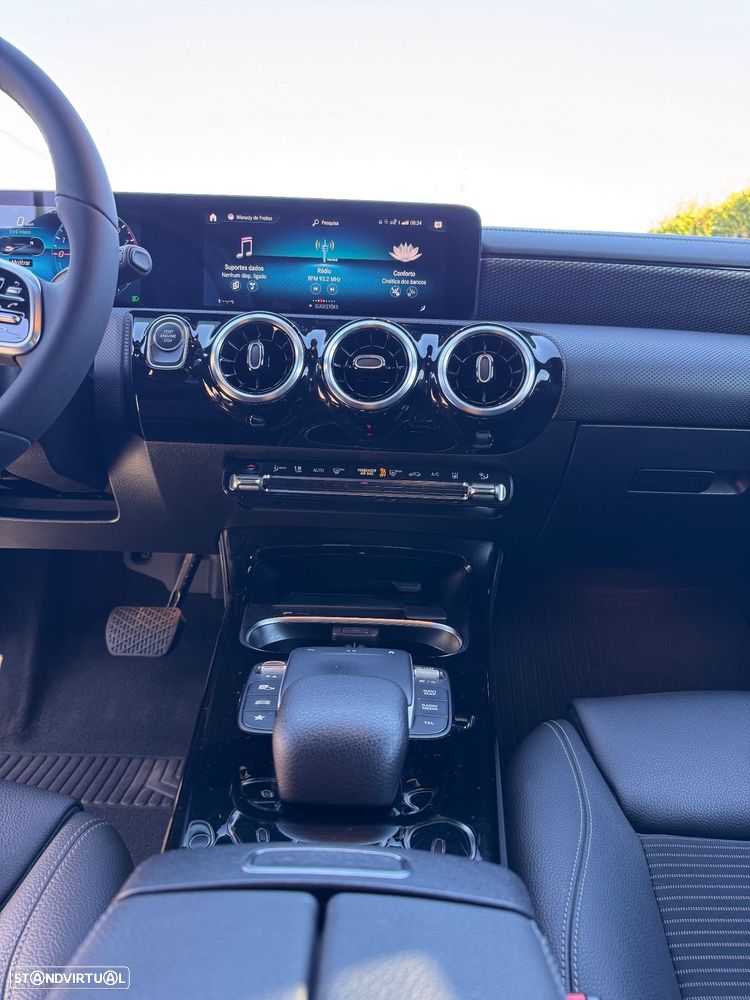Mercedes-Benz CLA 250 e Shooting Brake Progressive - 14