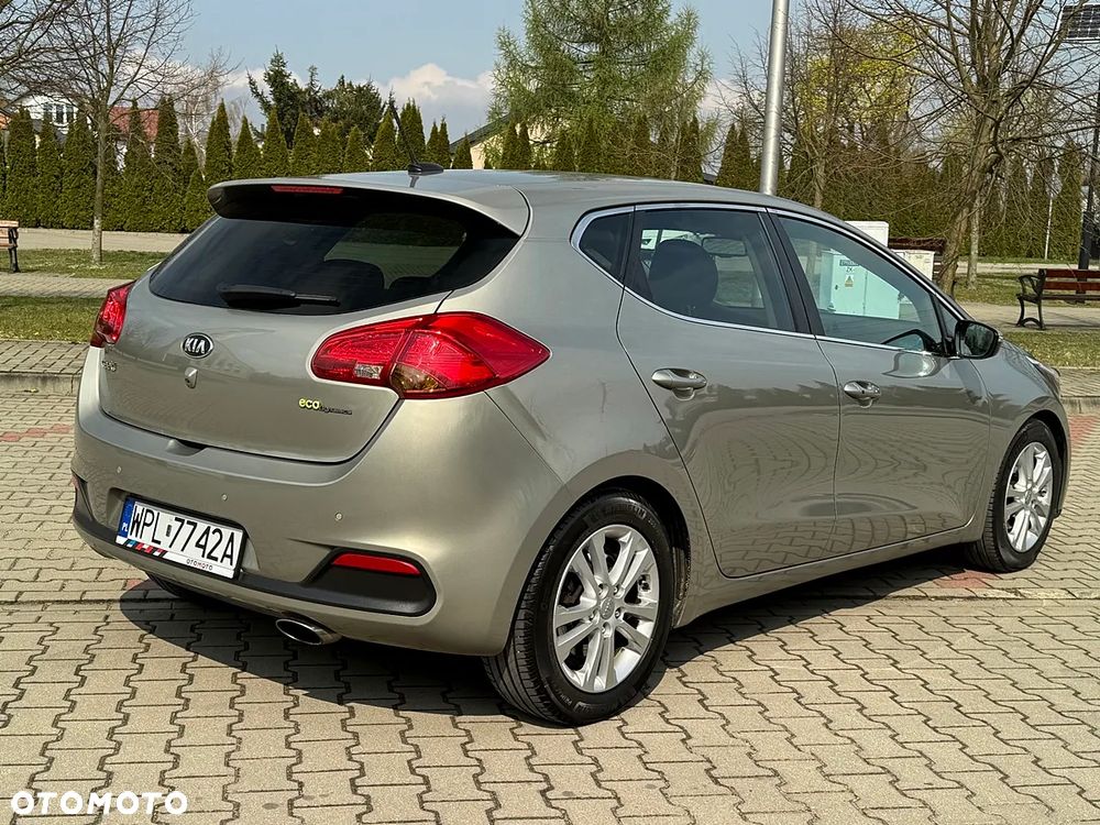Kia Ceed 1.6 GDI Platinum Edition - 12