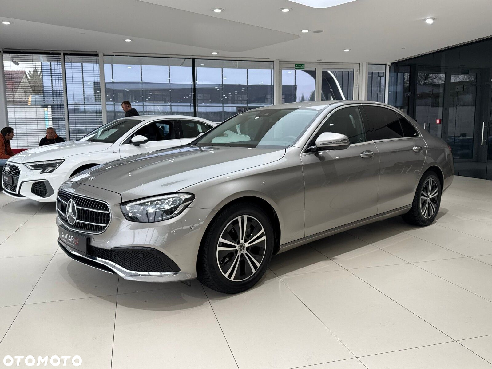 Mercedes-Benz Klasa E - 2