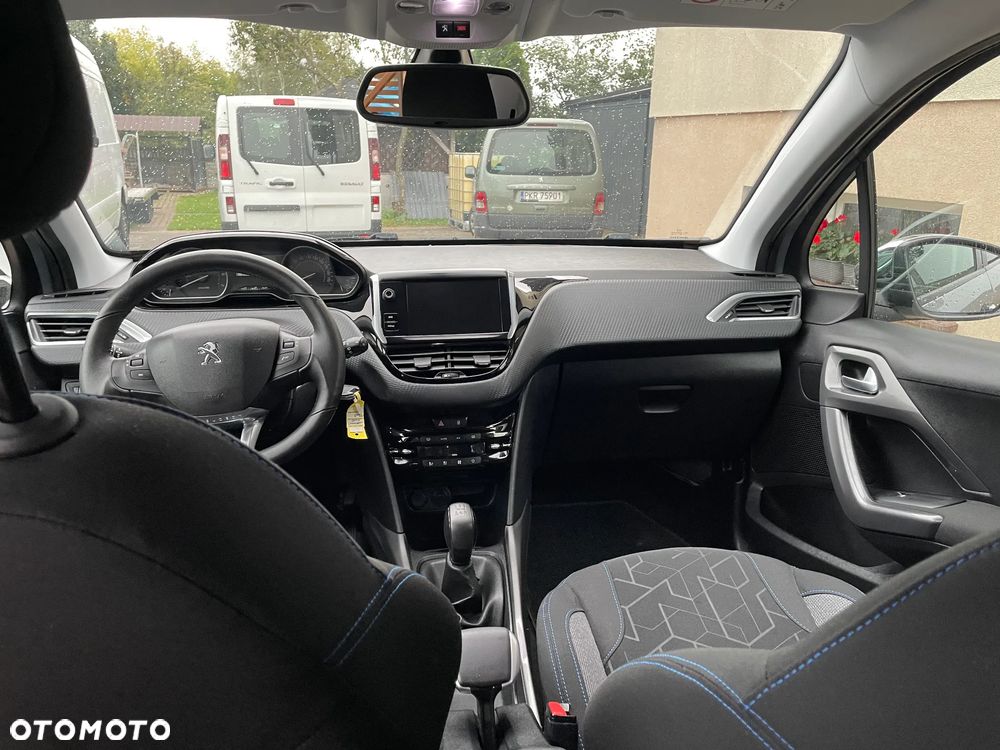 Peugeot 2008 1.2 Pure Tech Style - 2