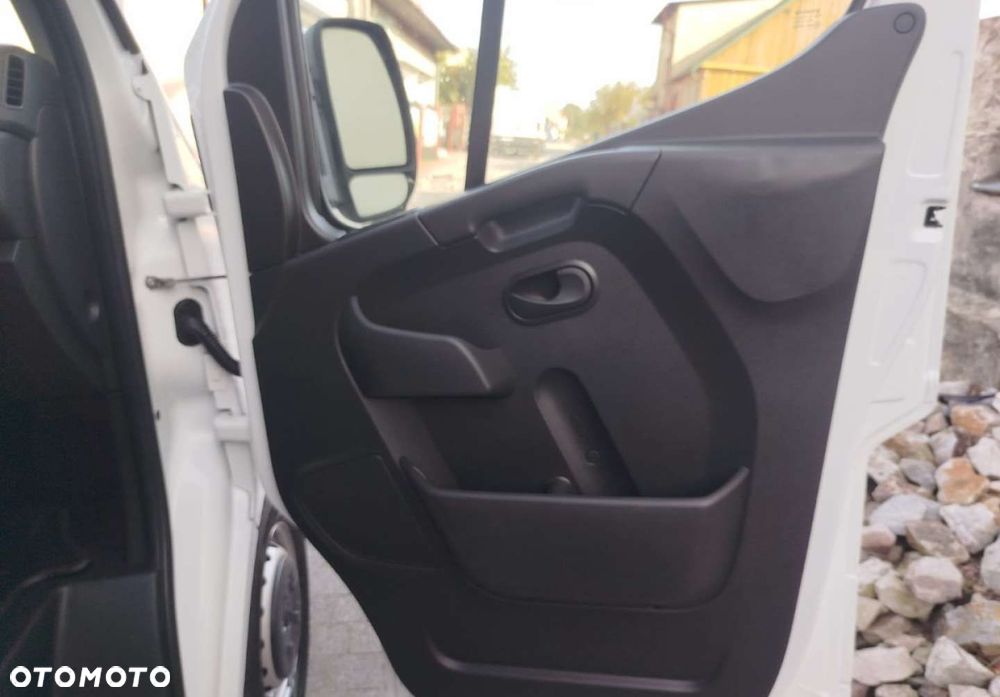 Renault Master - 18