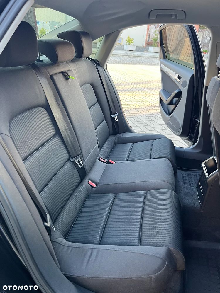 Audi A4 Limousine - 17