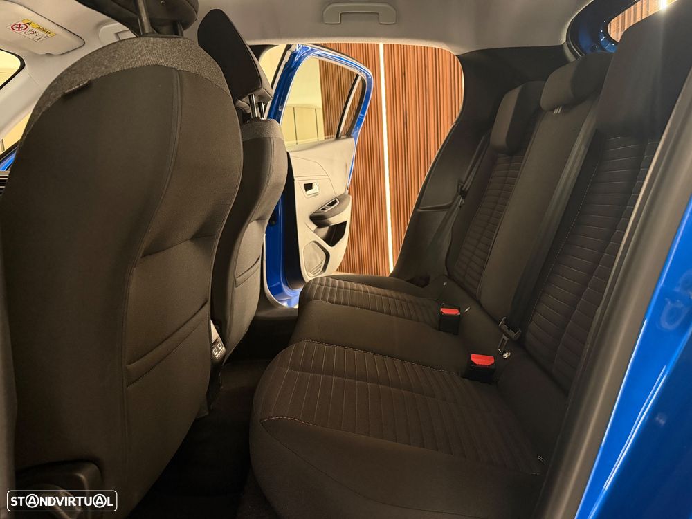Peugeot e-208 - 52