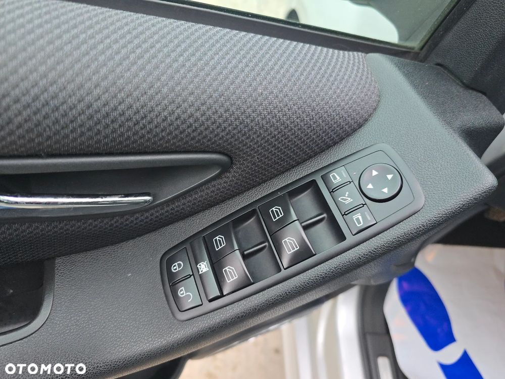 Mercedes-Benz Klasa B 180 BlueEFFICIENCY SPORT EDITION - 14