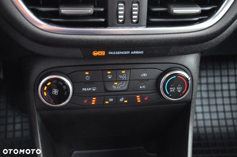 Ford Fiesta 1.0 EcoBoost S&S ACTIVE - 17