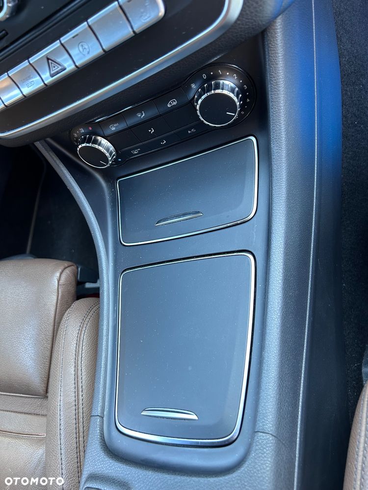 Mercedes-Benz CLA - 13