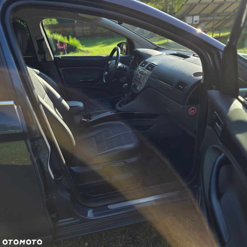 Ford Kuga 2.0 TDCi 4x4 Titanium - 15