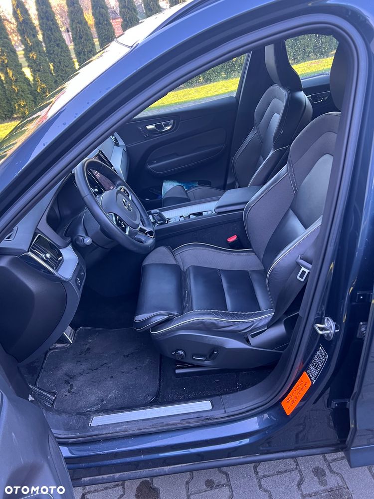 Volvo XC 60 B4 D AWD R-Design - 6