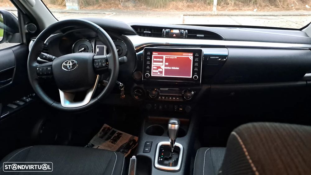Toyota Hilux 4x4 Cabine Dupla Auto Executive - 10