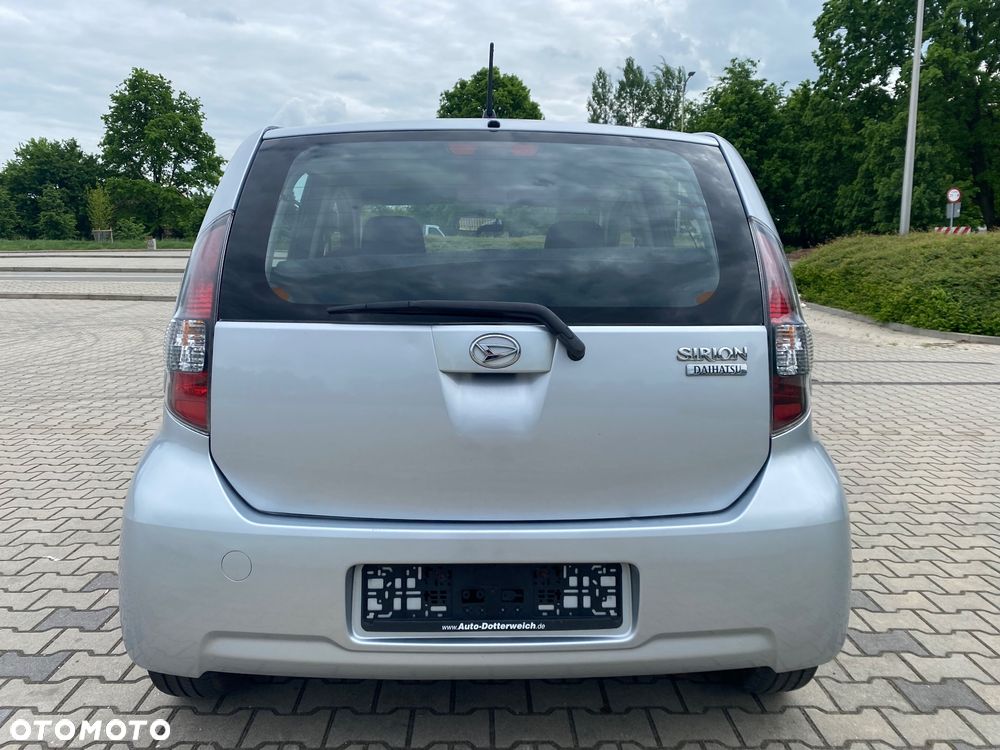 Daihatsu Sirion 1.3 - 8