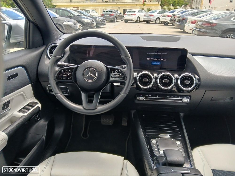 Mercedes-Benz GLA 250 e 8G-DCT - 12