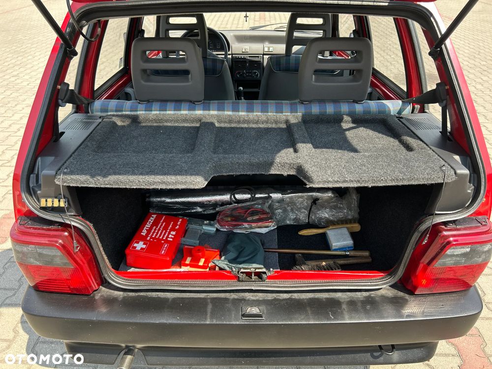 Fiat Uno 899 - 11