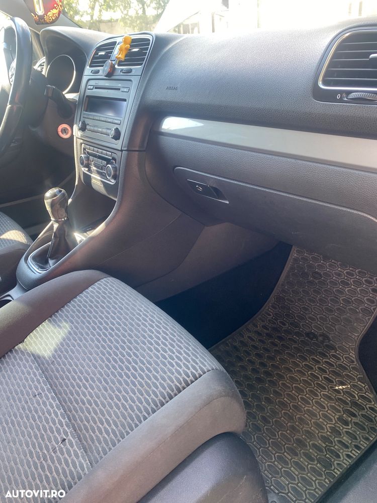 Volkswagen Golf - 11