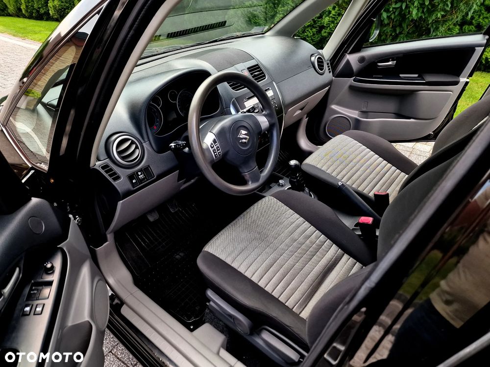 Suzuki SX4 1.6 Comfort 4WD - 5