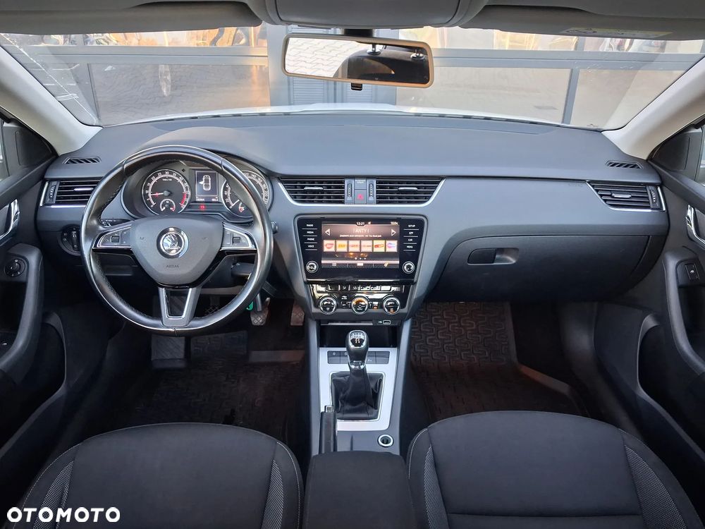 Skoda Octavia 1.6 TDI Ambition - 11