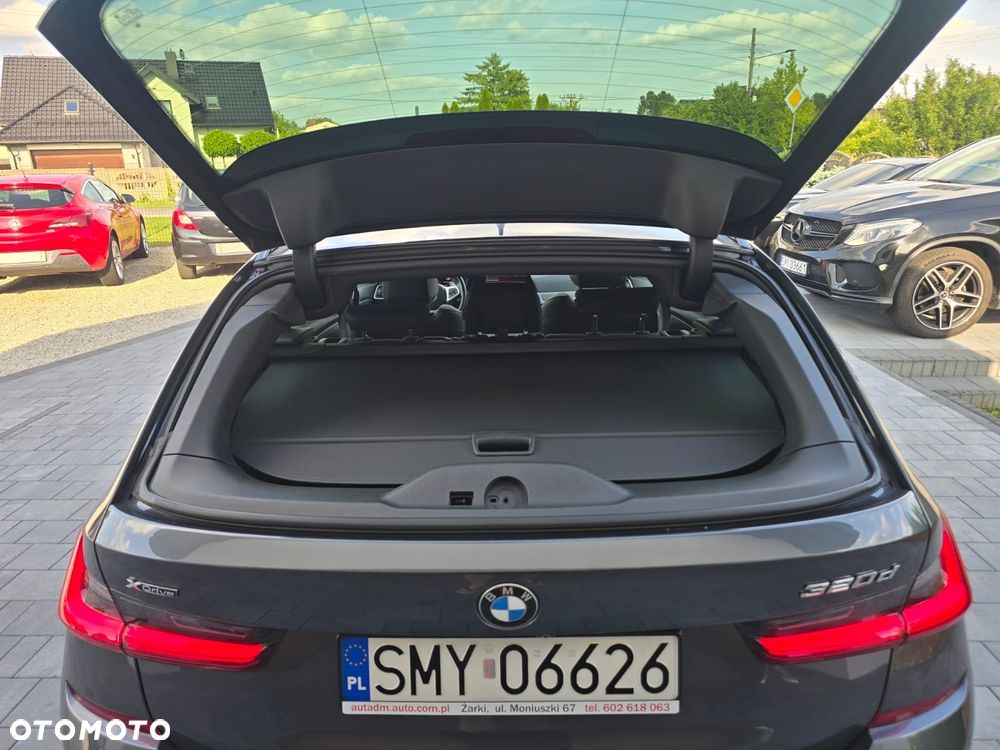 BMW Seria 3 320d xDrive M Sport Shadow sport - 25