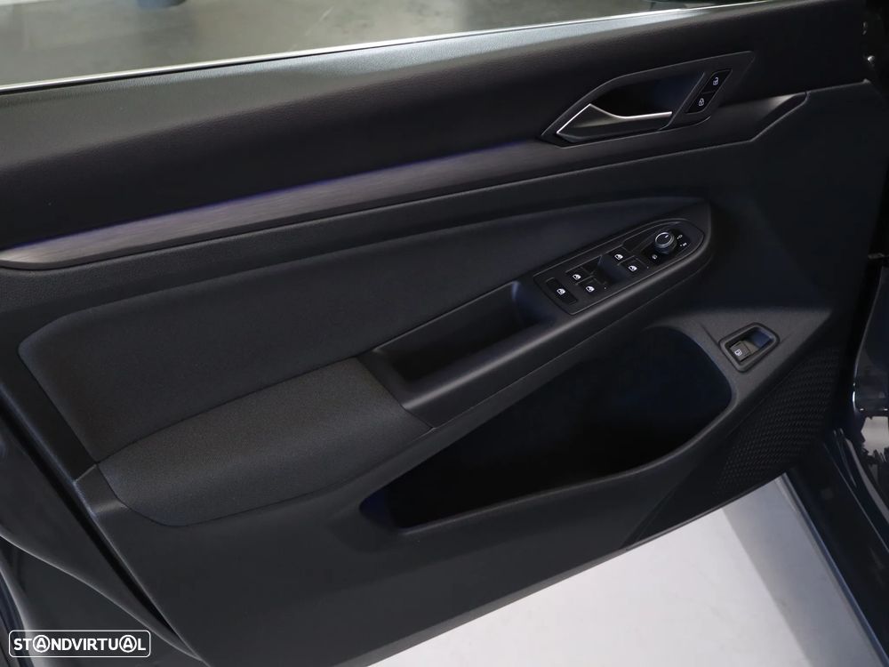 VW Golf 1.4 TSI e-Hybrid DSG - 21
