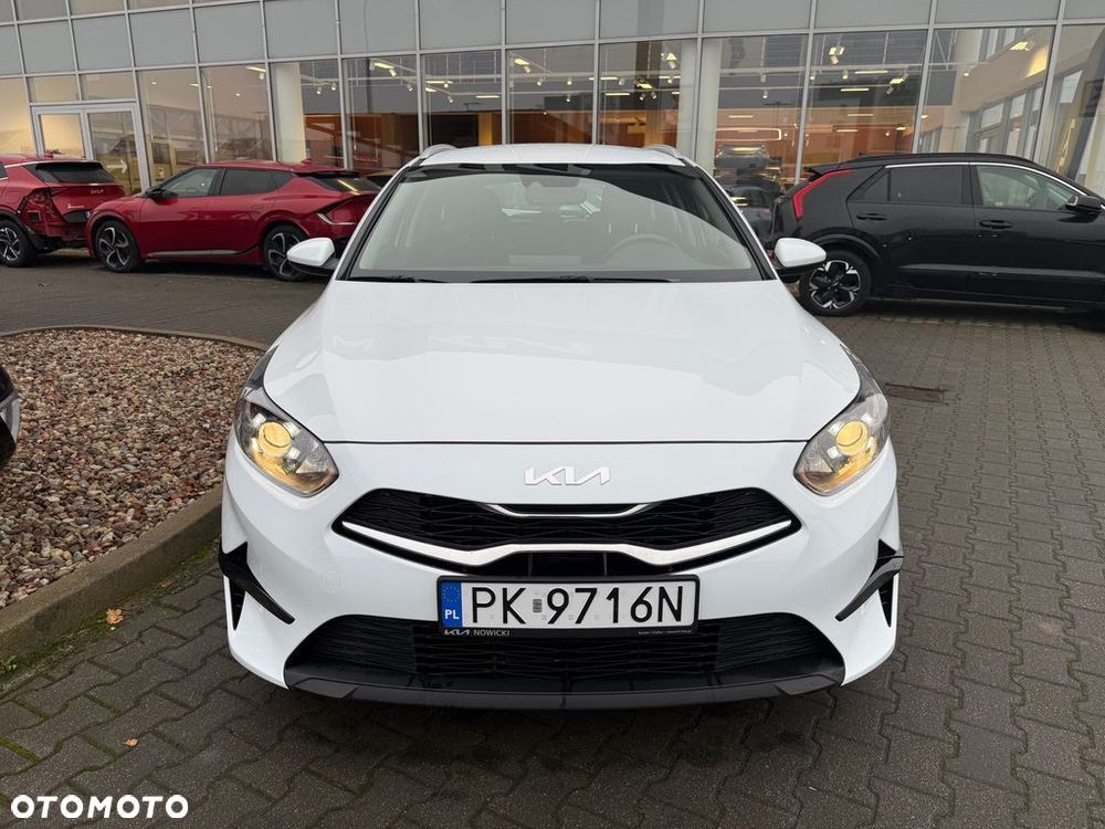 Kia Ceed 1.5 T-GDI M DCT - 4