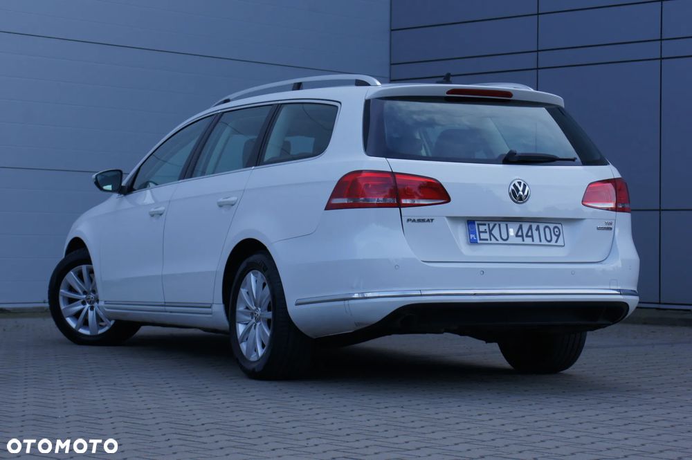 Volkswagen Passat 1.6 TDI Business Line - 4