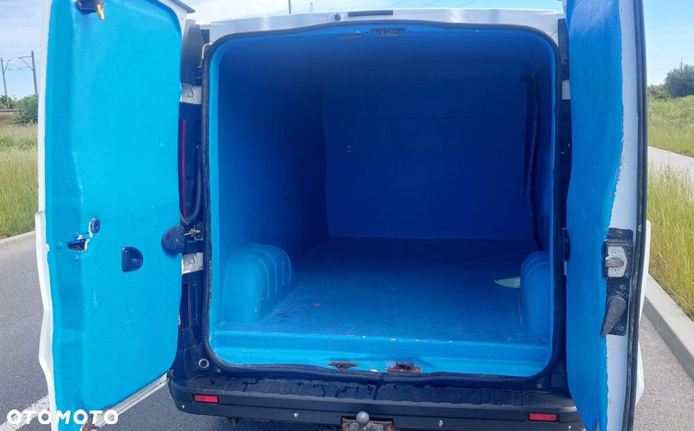 Renault TRAFIC - 13