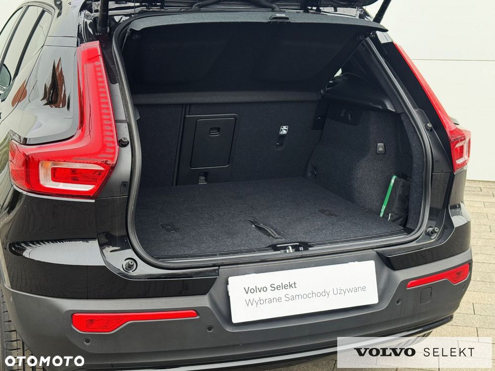 Volvo XC 40 - 35