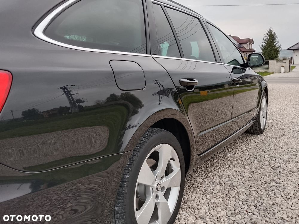 Skoda Superb 2.0 TDI Exclusive - 27