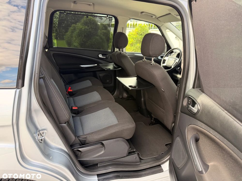 Ford Galaxy - 26