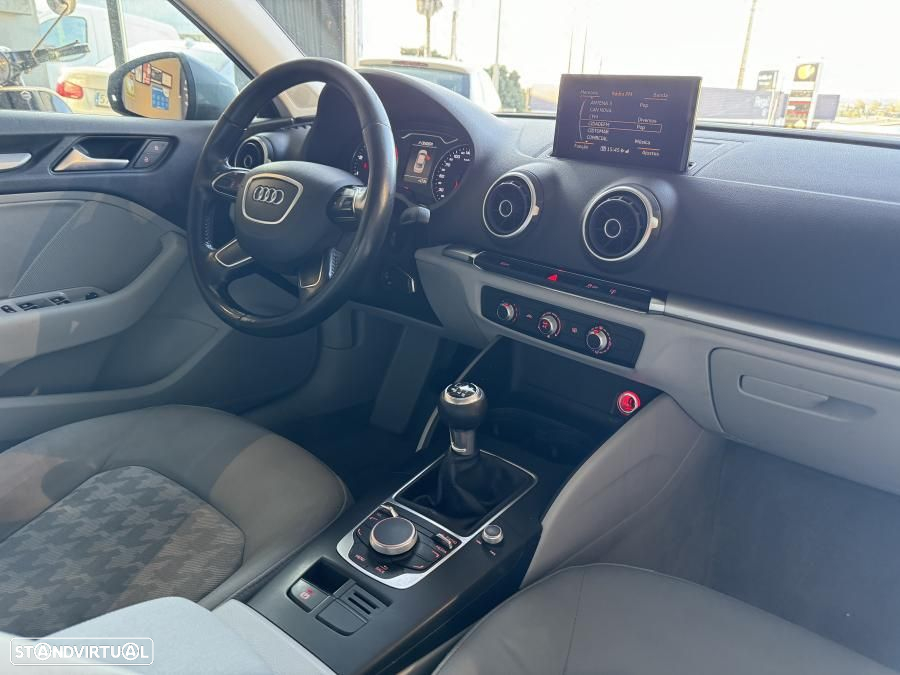 Audi A3 Sportback - 21