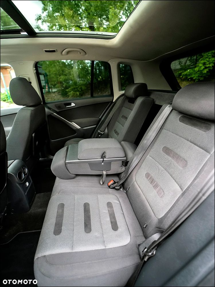 Volkswagen Tiguan - 33