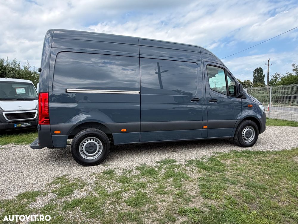 Mercedes-Benz E-Sprinter - 4
