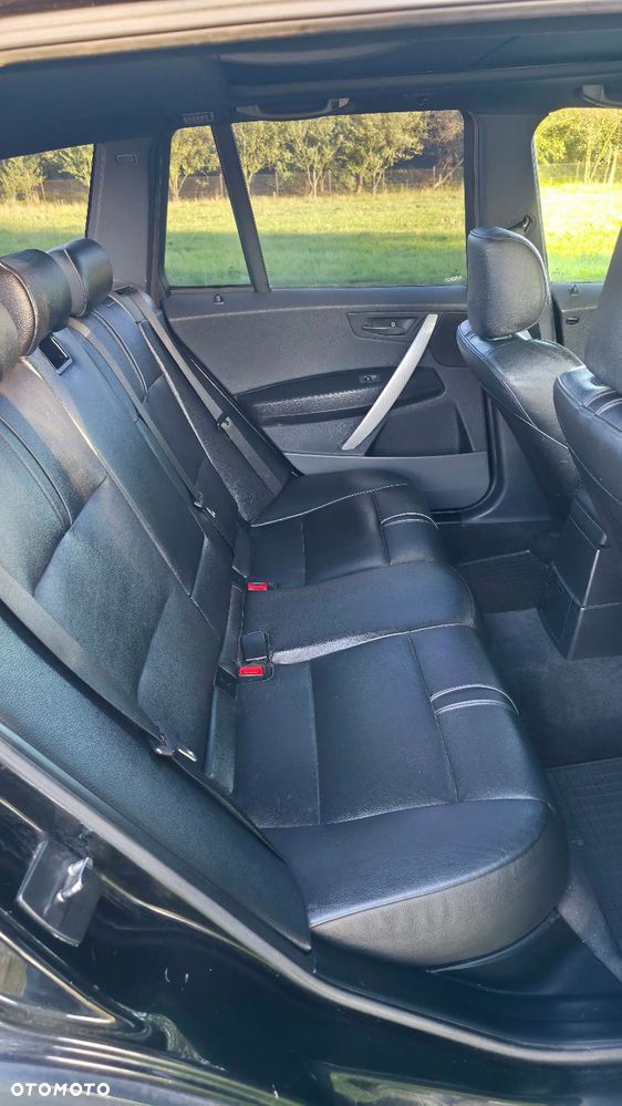 BMW X3 3.0i - 16
