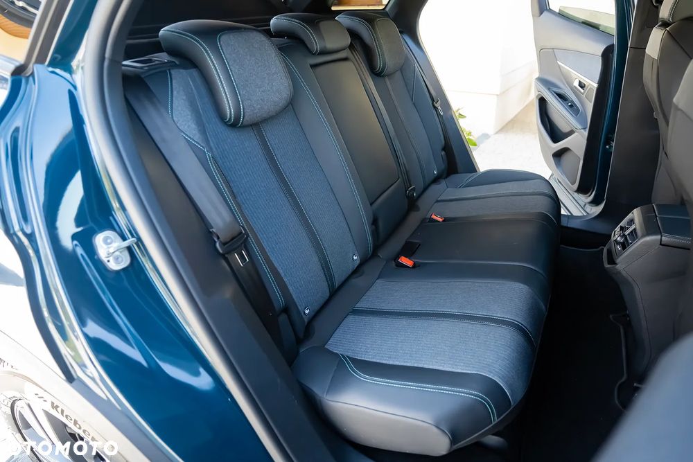 Peugeot 3008 BlueHDi 130 Stop & Start EAT8 Allure Business-Paket - 29