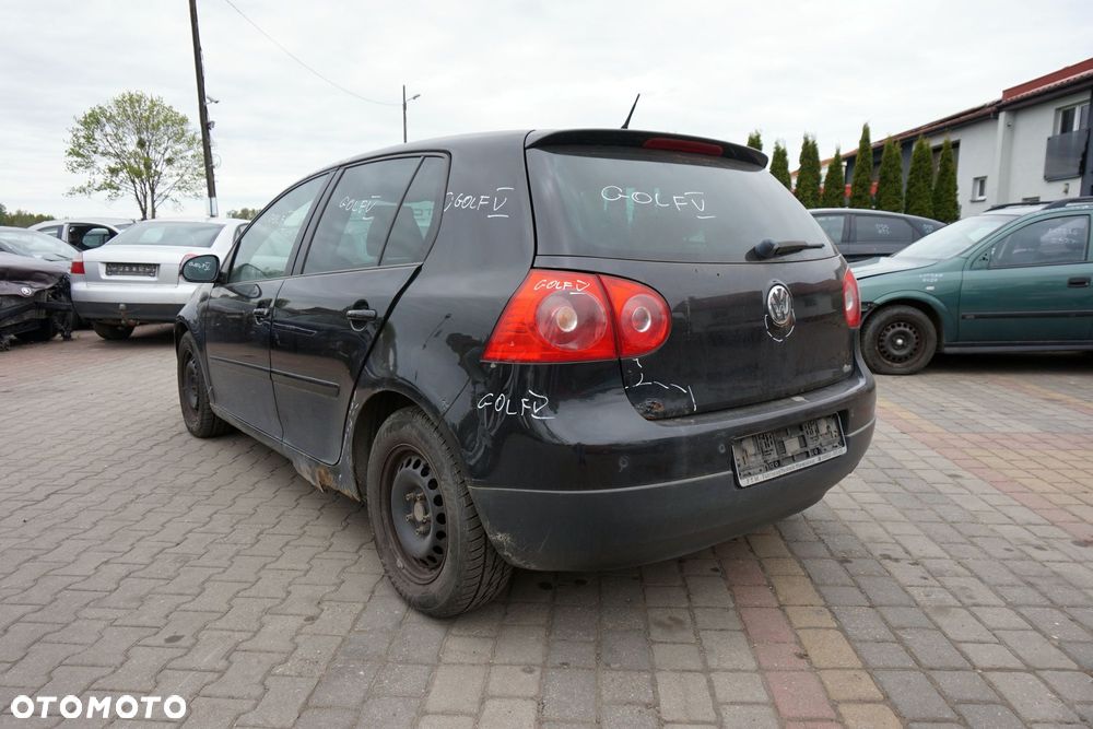 VOLKSWAGEN GOLF V 5D HB 2007 LC9Z 1.9 TDI BLS 105KM JCR CZARNY na części - 3
