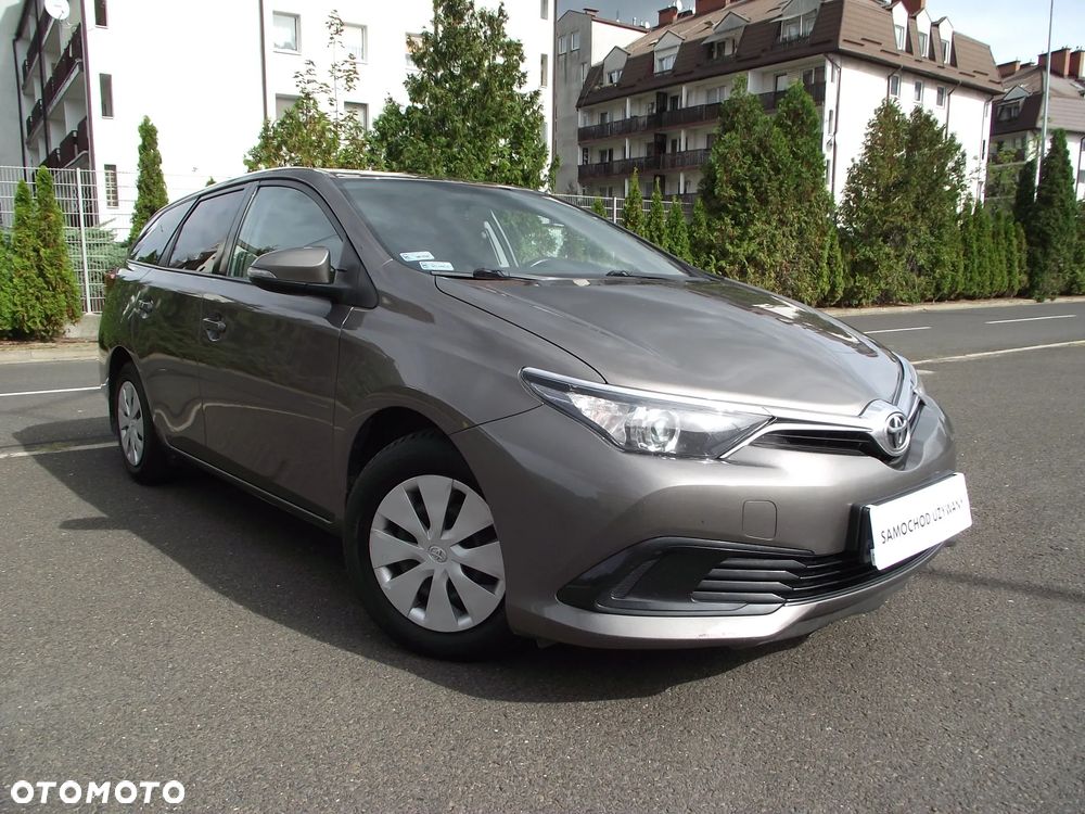 Toyota Auris 1.6 Classic Plus - 4