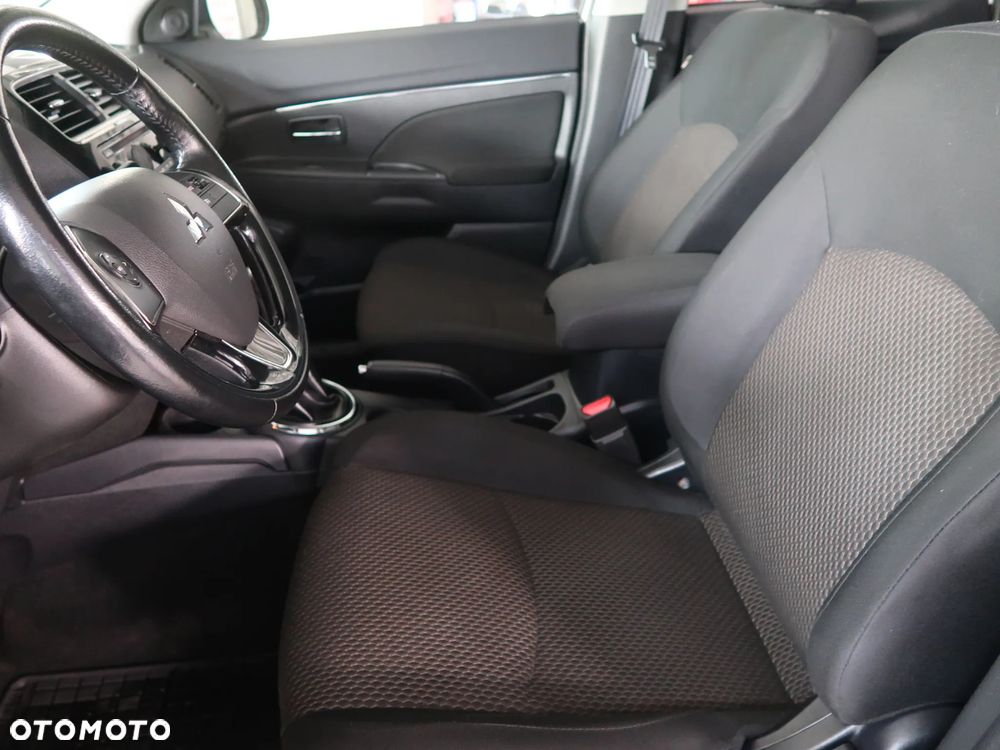 Mitsubishi ASX - 11
