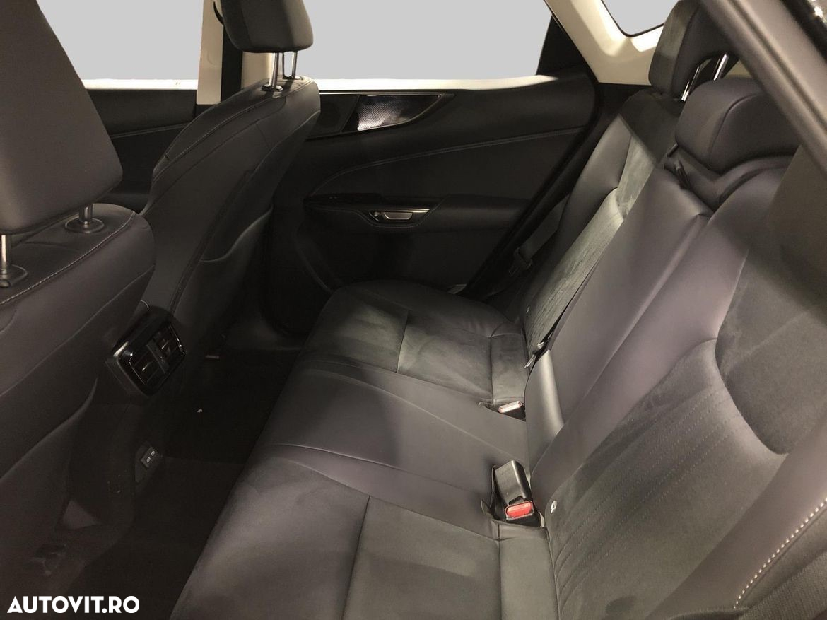 Lexus Seria NX 350h - 8