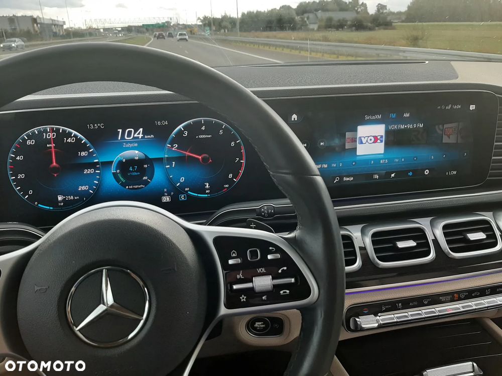 Mercedes-Benz GLE - 26