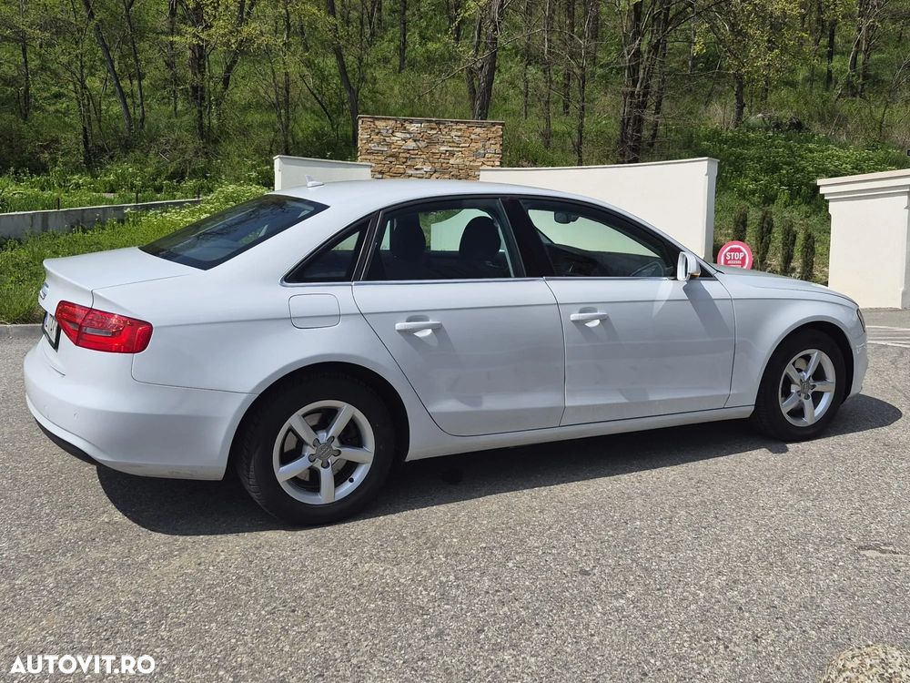 Audi A4 2.0 TDI DPF clean multitronic Attraction - 11