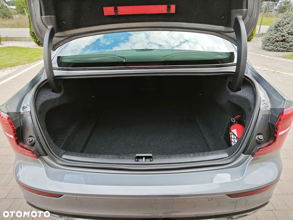 Volvo S60 T4 R-Design - 28