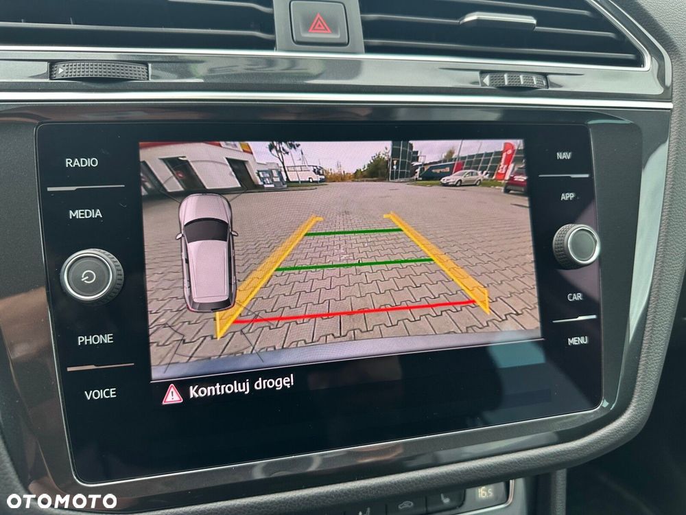 Volkswagen Tiguan - 23