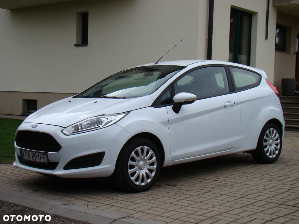 Ford Fiesta 1.25 Ambiente EU5 - 14