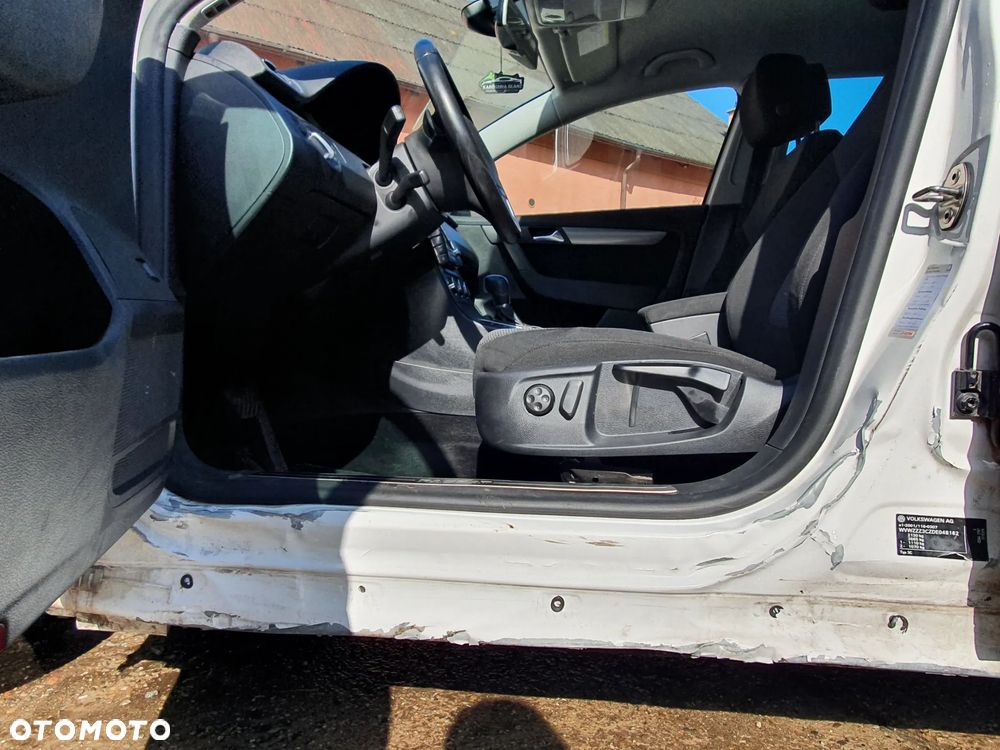 Volkswagen Passat 1.8 TSI DSG Comfortline - 23