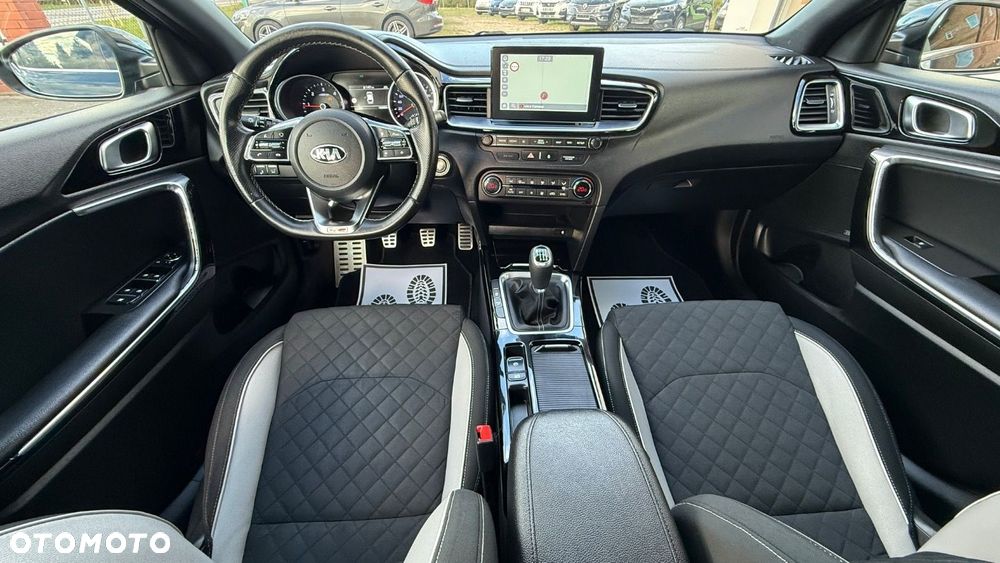 Kia ProCeed - 19