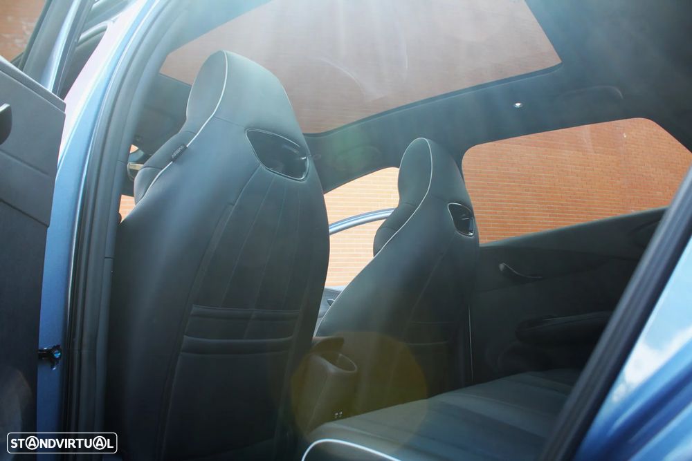 BYD Dolphin 60.4 kWh Design - 40