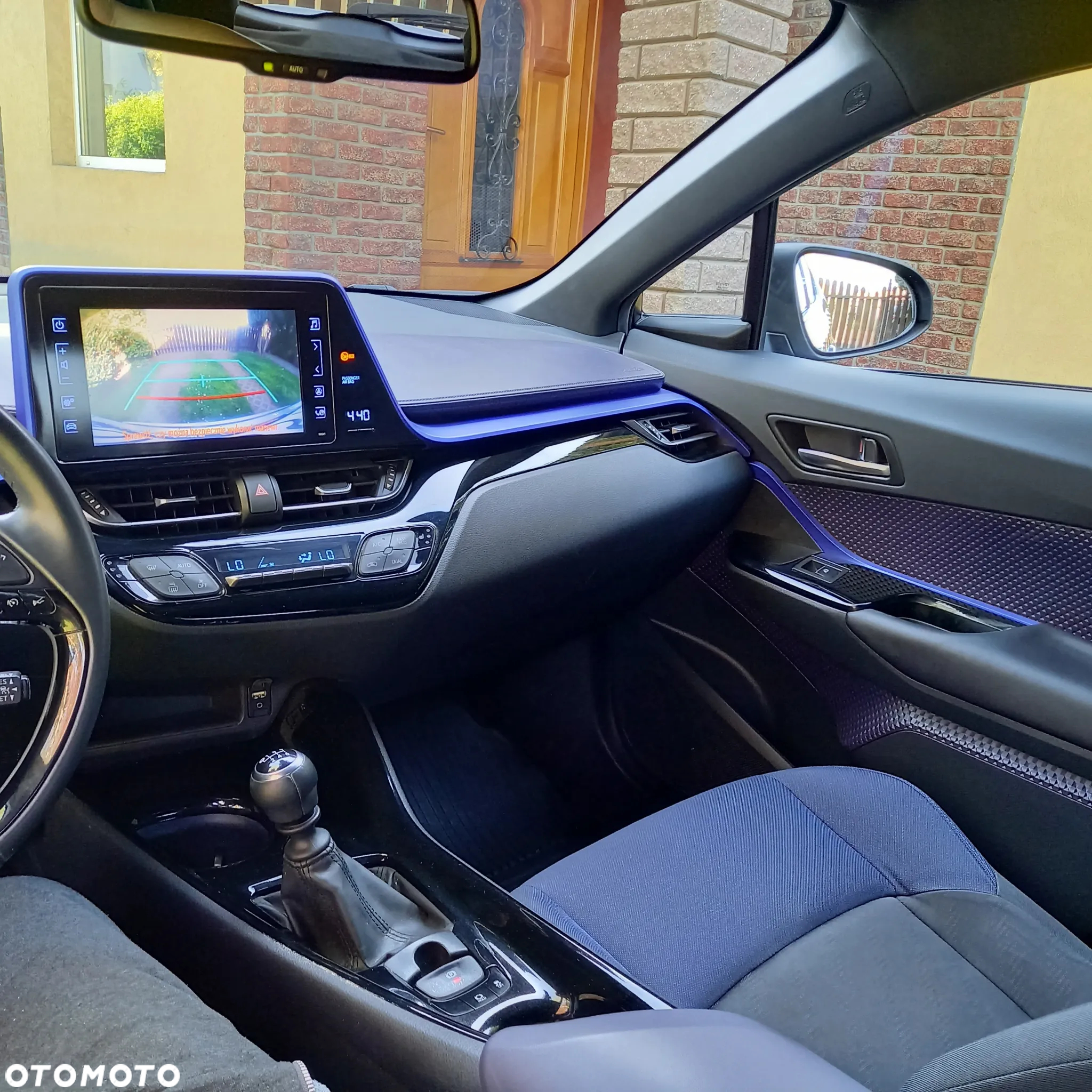 Toyota C-HR 1.2 T Dynamic - 7