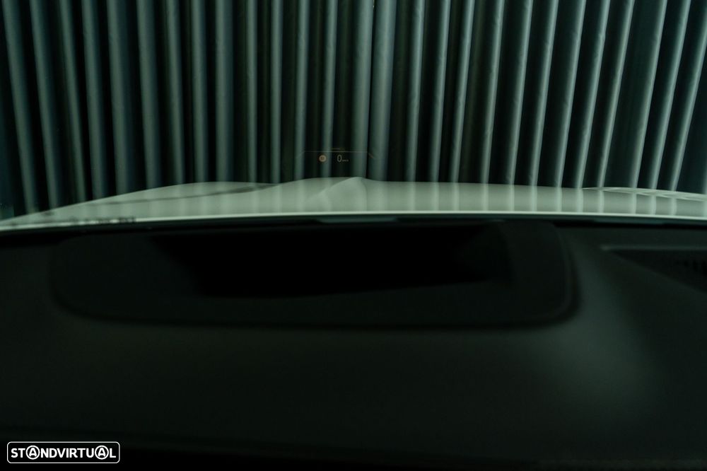 BMW X7 40 d xDrive Pack M Desportivo - 36