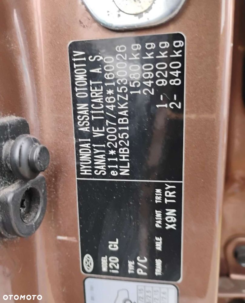 Hyundai i20 - 22
