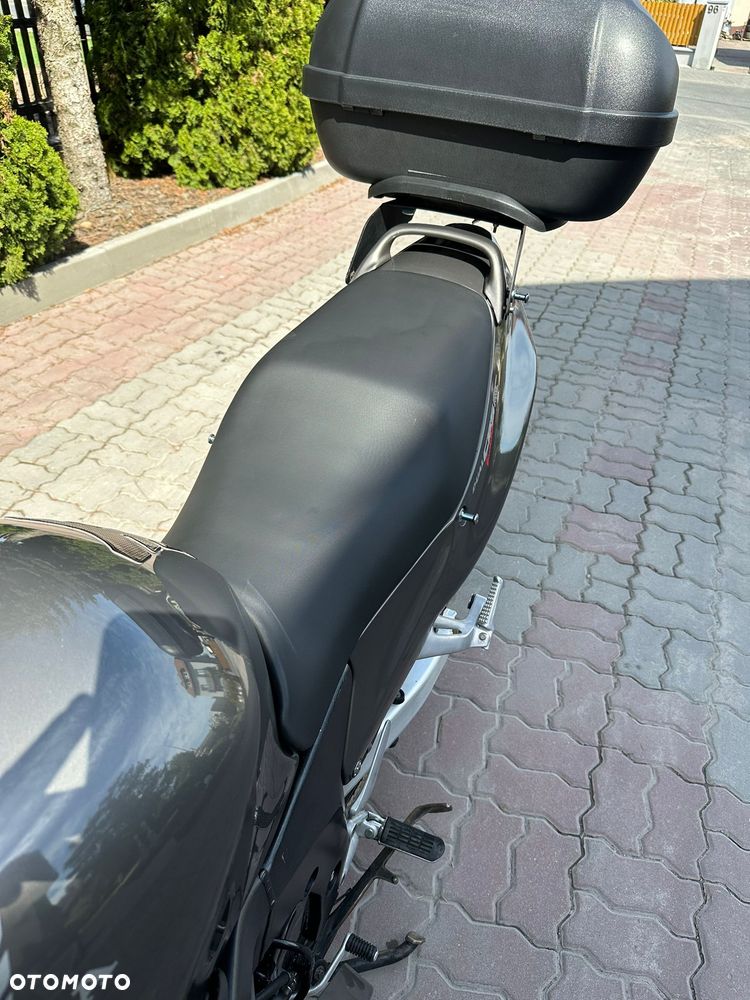 Honda CBR - 8