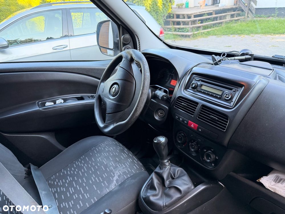 Opel Combo - 13
